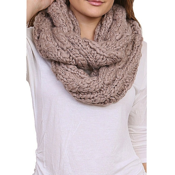 Scarf - Picture 1 of 1